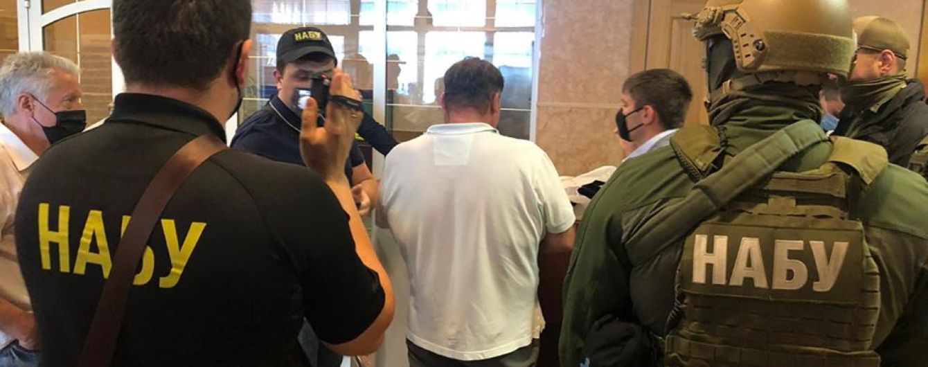 Пытался подкупить главу Фонда госимущества за $800 тысяч: ВАКС избрал меру пресечения подозреваемому
