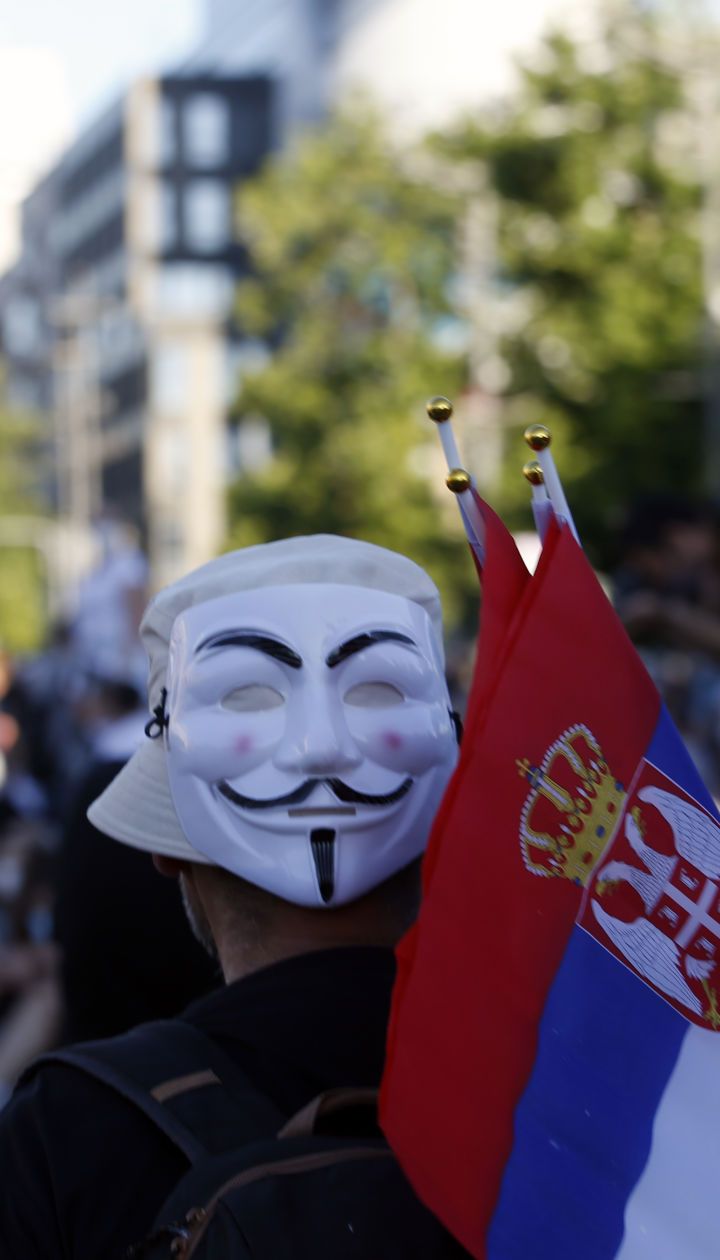 Сербські ЗМІ повідомили про "найманців з України": посольство спростовує причетність до заворушень
