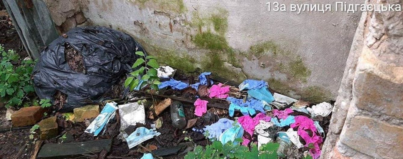Возле лаборатории в Луцке нашли кучу использованных шприцов и перчаток