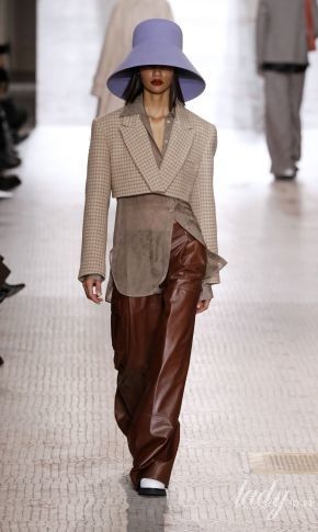 Коллекция Nina Ricci сезона осень-зима 2020-2021: кожа, кружево и шелк