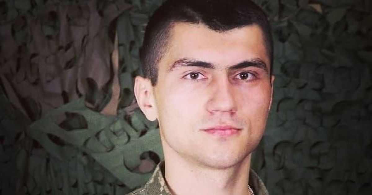 Дивіться прощання з Тарасом Матвіївим, який загинув на війні з Росією