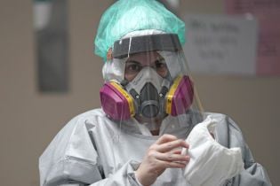 У США молодий пацієнт помер після відвідування "ковід-вечірки": що він сказав лікарям перед смертю