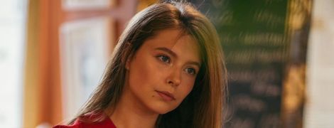 17-летняя дочь Елены Кравец в роскошном синем платье отпраздновала выпускной