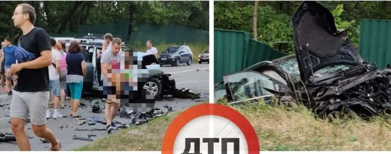 У Козині лоб у лоб зіткнулися автівки: є троє загиблих, ще одну людину реанімують