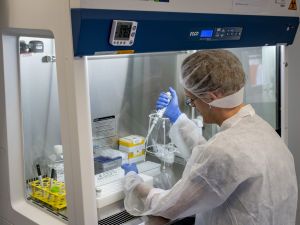 У Львівському обласному лабцентрі зафіксували спалах коронавірусу