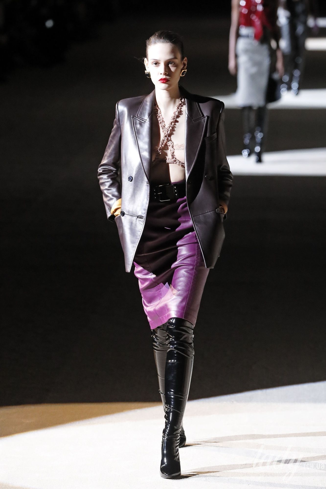 Коллекция Saint Laurent прет-а-порте сезона осень-зима 2020-2021_19