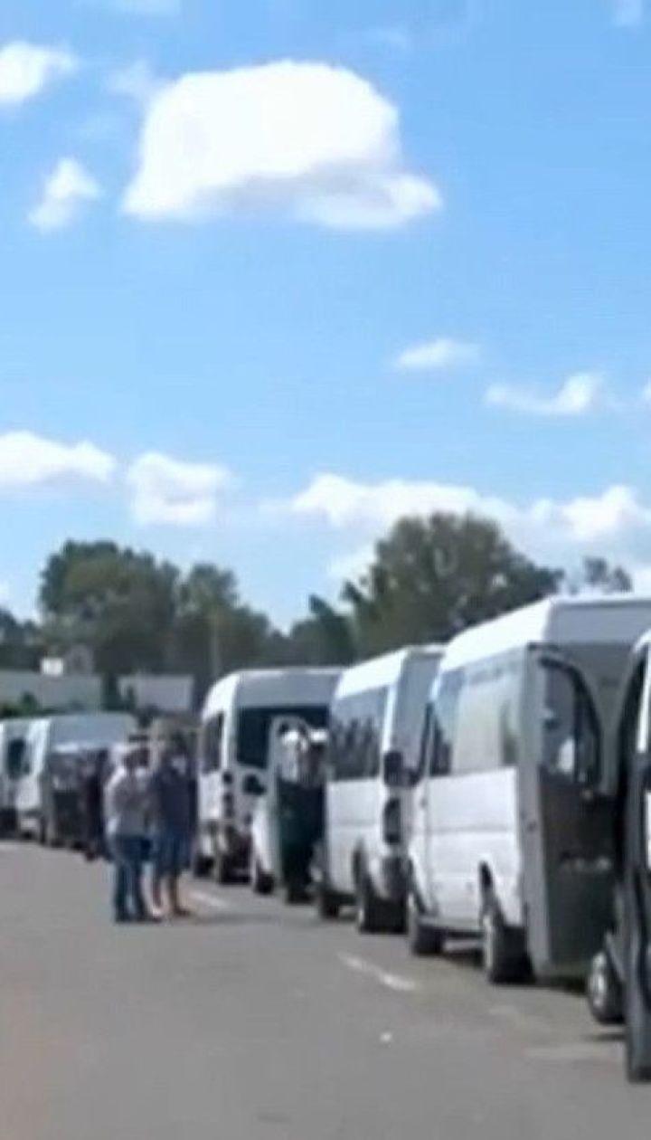 Нові правила: Угорщина обмежує в'їзд для українців