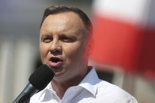"Мы объединены горем": Дуда выразил соболезнования Зеленскому в связи с катастрофой самолета