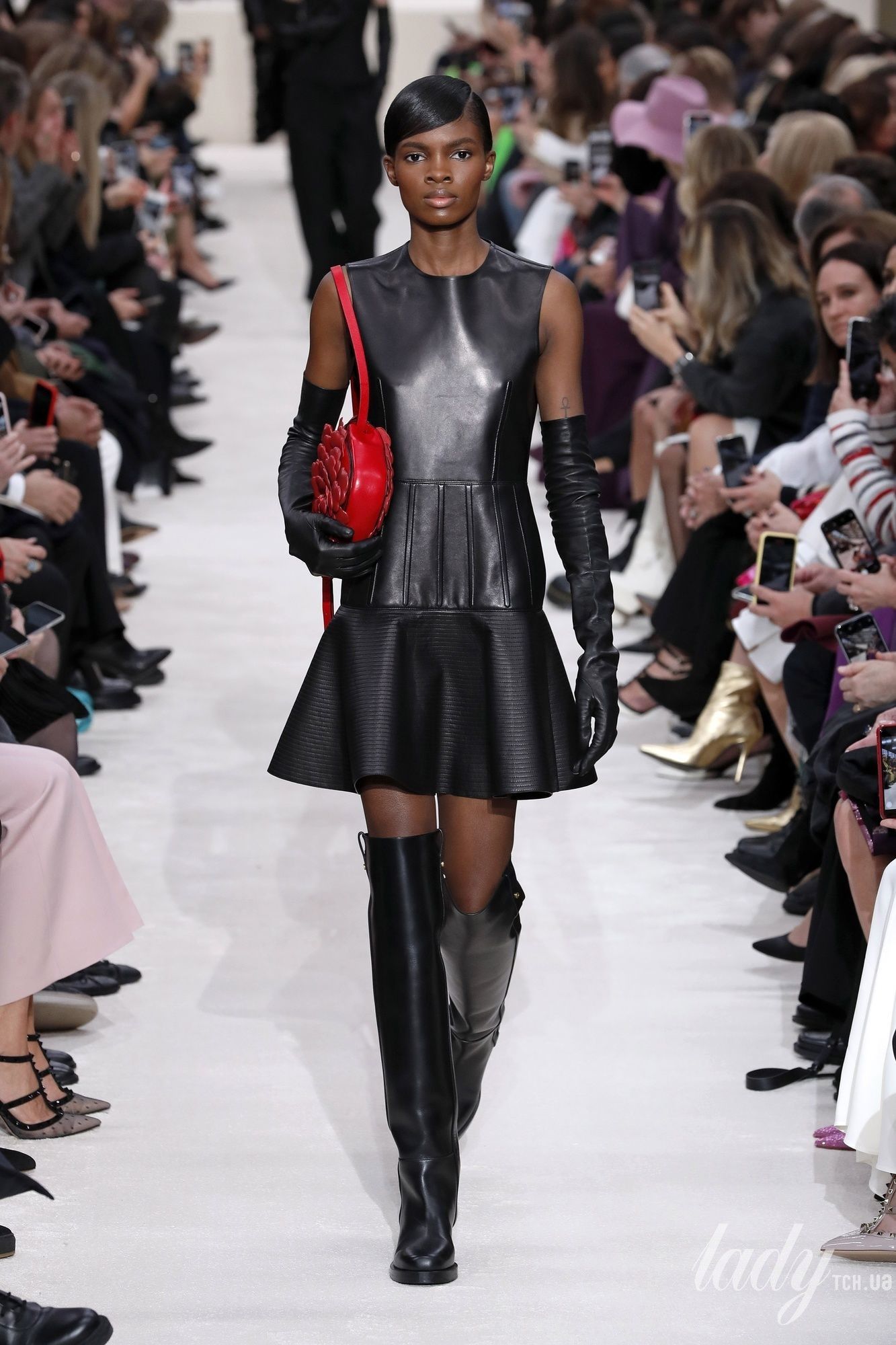 Коллекция Valentino прет-а-порте сезона осень-зима 2020-2021_8