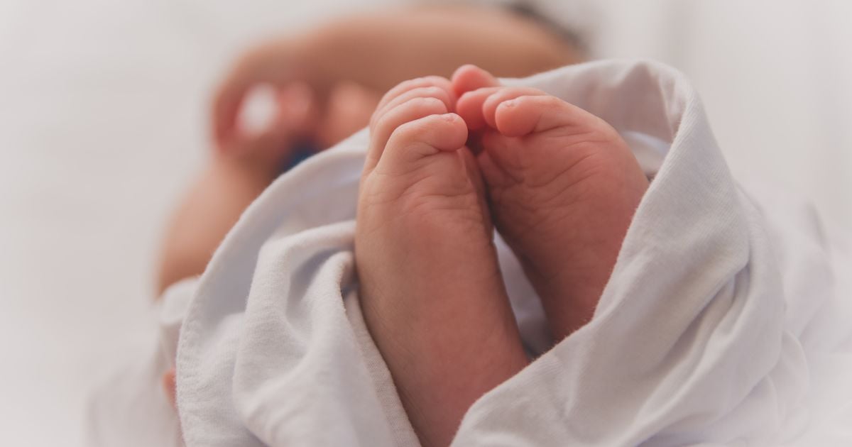 В Киеве в роддоме "Лелека" родители оставили новорожденную девочку: что известно