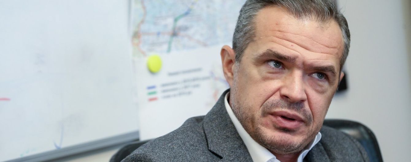 Бывшего главу "Укравтодора" Новака доставили в прокуратуру Польши, где официально предъявили обвинение