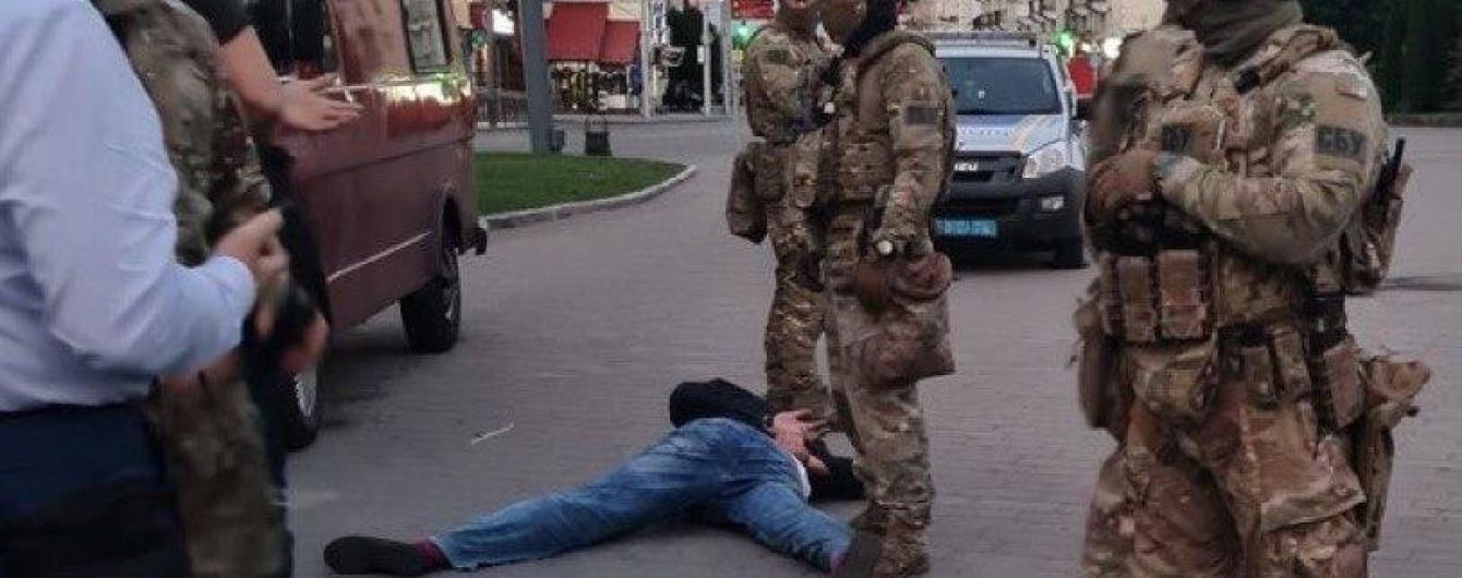 Появились видео задержания луцкого террориста