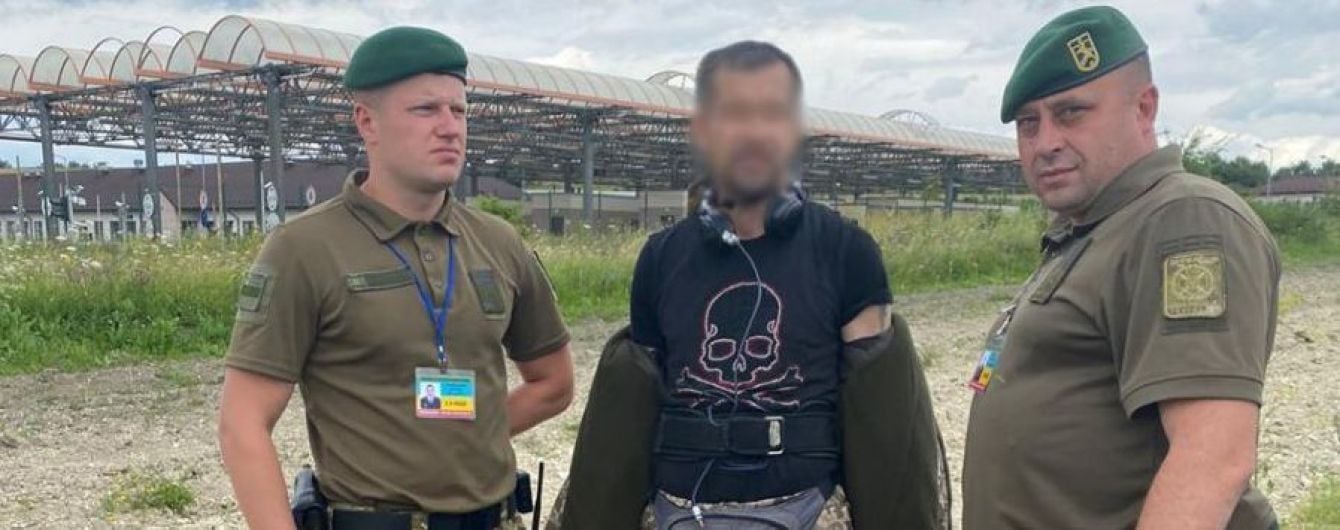 Латыш попытался пересечь границу, изображая из себя украинского таможенника