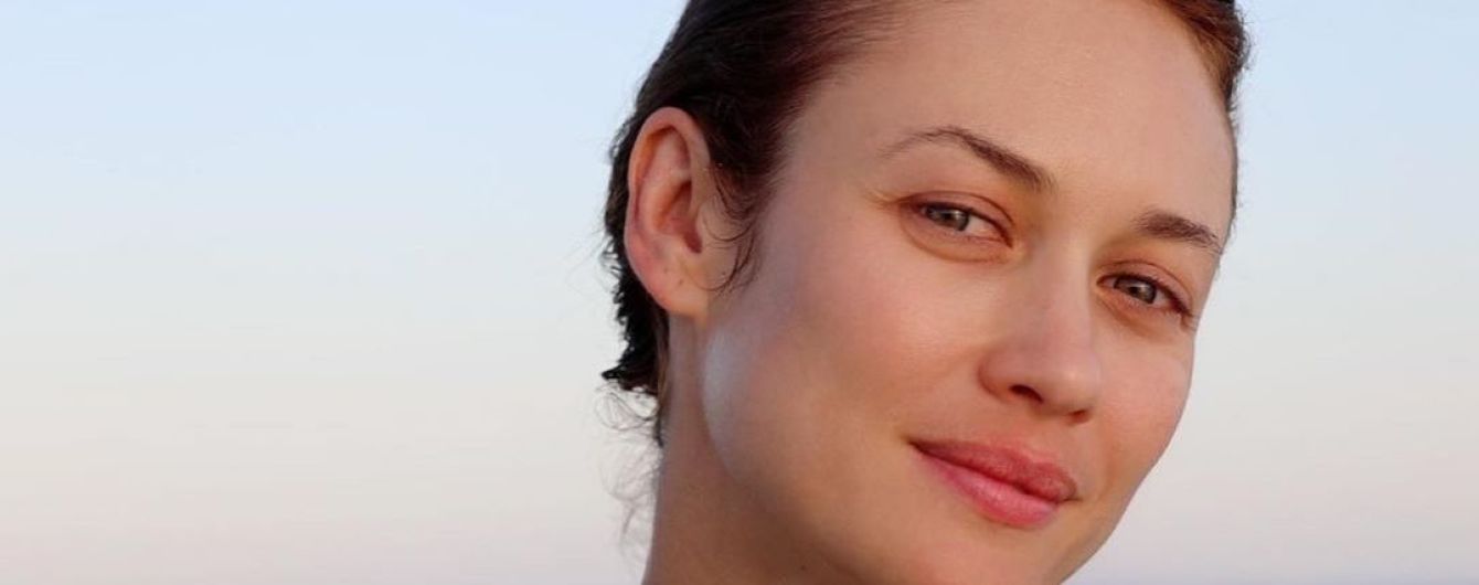 40-летняя Ольга Куриленко в откровенном купальнике похвасталась стройностью