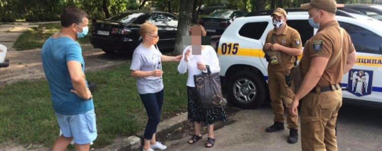 В киевском лесу нашли 78-летнюю бабушку, которая из-за потери памяти не могла вернуться домой