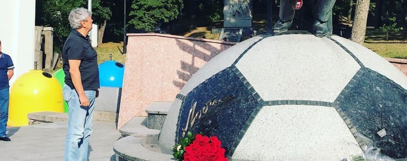 Луческу прилетів до Києва і сходив до пам'ятника Лобановському