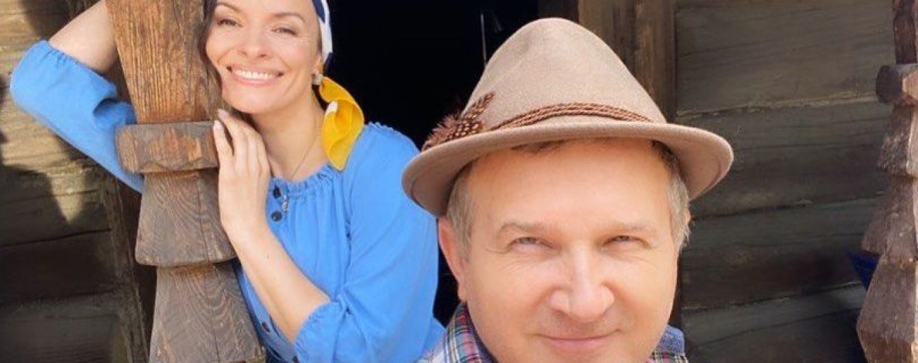 В красивом платье и с экранным возлюбленным: Надя Мейхер поделилась фото со съемок