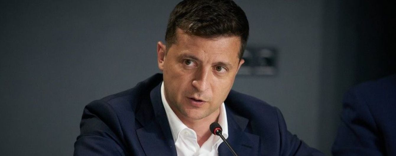 Гибель трех украинских бойцов под Новолуганским: Зеленский назвал версии подрыва