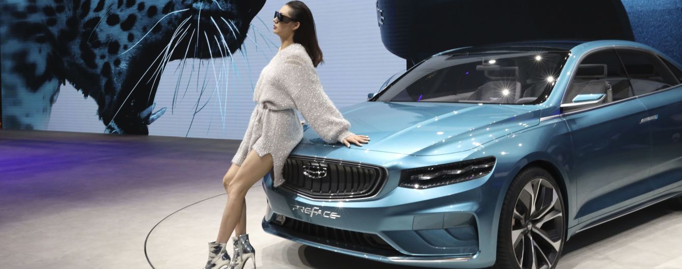 Geely анонсировала новый седан на базе Volvo: фото