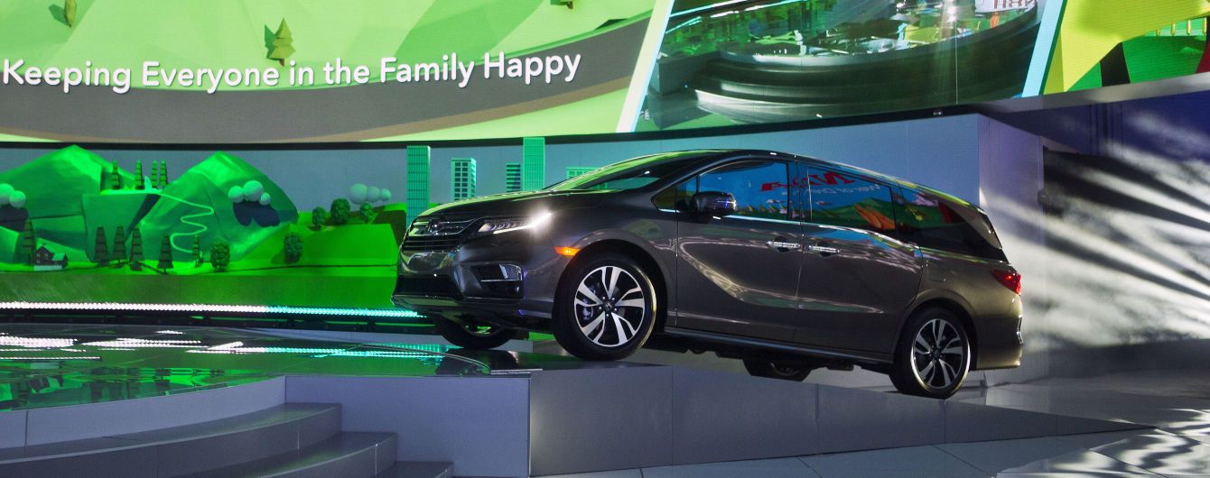 Honda оприлюднила вартість нової версії мінівена Odyssey