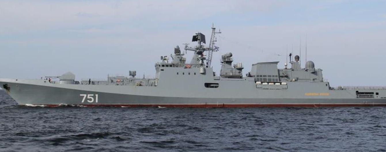 Російські військові провели артилерійські стрільби біля берегів анексованого Криму