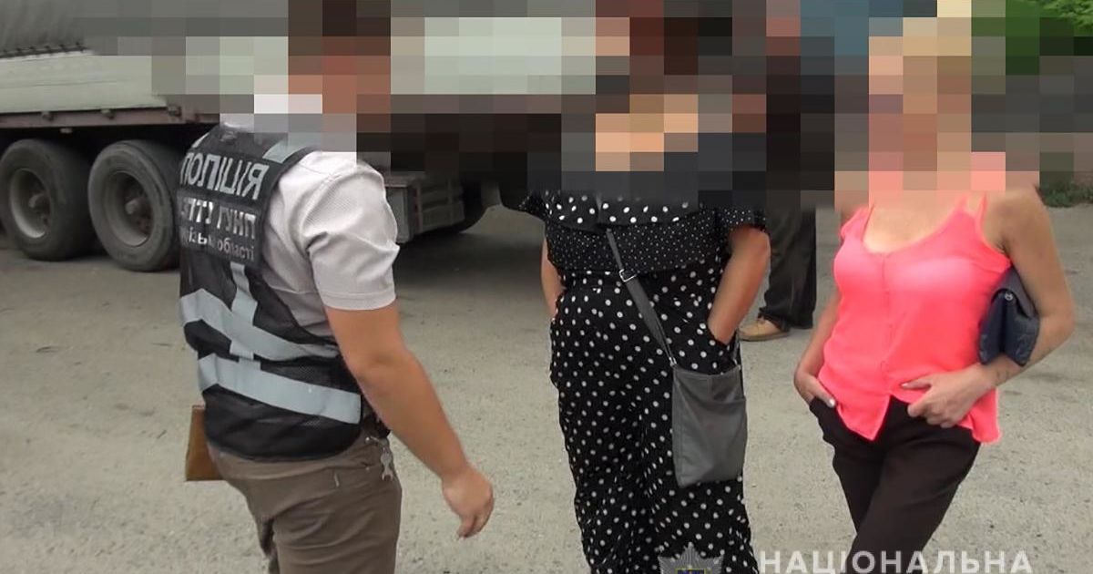 Секс у Запоріжжі: правоохоронці розповіли, скільки заробляють вуличні повії