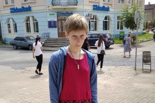 В дорогостоящей операции на позвоночнике нуждается Кристина