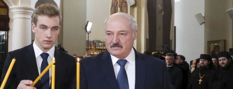 Молодший син Лукашенка думає про хімію, опозицію та не хоче в президенти через бруд