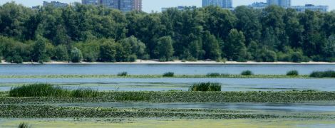Пить или не пить: экологи обеспокоены качеством воды в Днепре, которую потребляют две трети украинцев