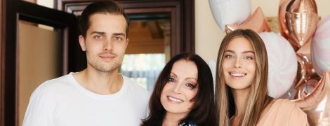 Онука Софії Ротару показала, як співачка відсвяткувала 73-річчя