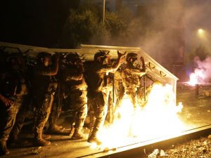 В воздухе пахнет слезоточивым газом и революцией — журналист ТСН с эпицентра протестов в Бейруте