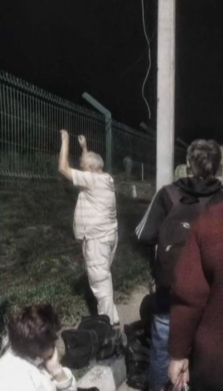 Після рішення уряду про обмеження в'їзду і виїзду з Криму, на адмінмежі виникли черги