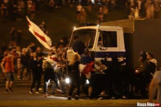 Протесты в Минске в фото: десятки задержанных и раненых во время столкновений с силовиками