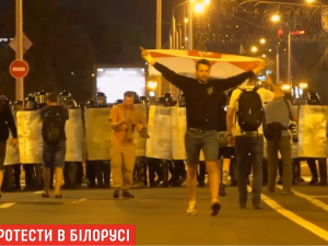 Протести у Білорусі: якими були перші ніч та день після виборів президента