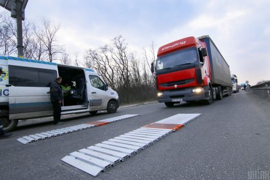 Водіям за тиждень виписали штрафів на 3,4 млн грн за перевантаження