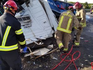 На трассе "Киев-Одесса" один грузовик врезался в другой: погибли два человека
