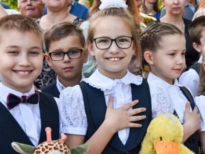 Канцелярские принадлежности и форма: в какую сумму обойдется стандартный школьный набор в 2020 году