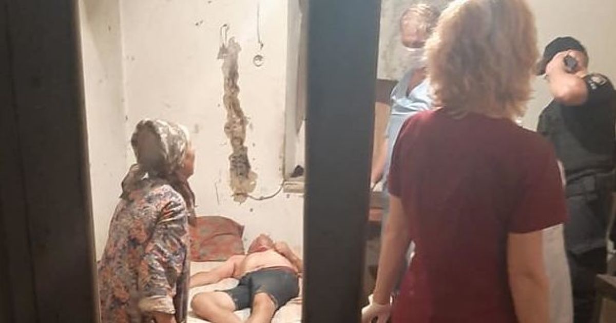 В Мелитополе женщина бросалась под колеса авто, чтобы спасти сына