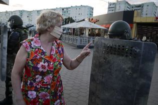 У Білорусі під час масових протестів затримали понад пів сотні журналістів