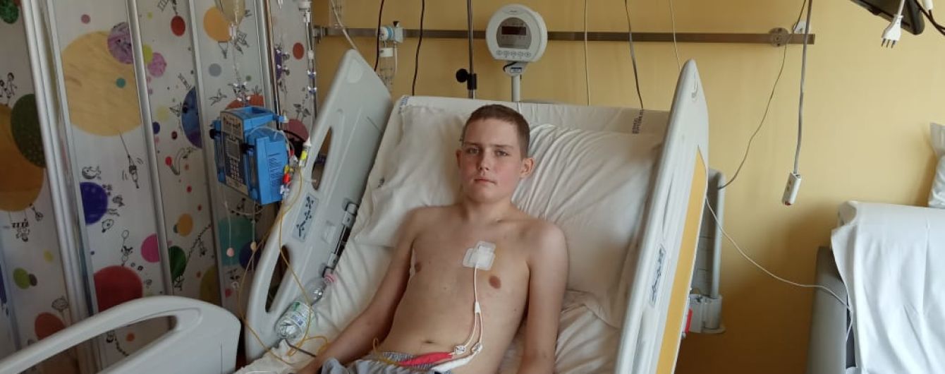 Агресивна лімфома поставила під загрозу життя Нікіти
