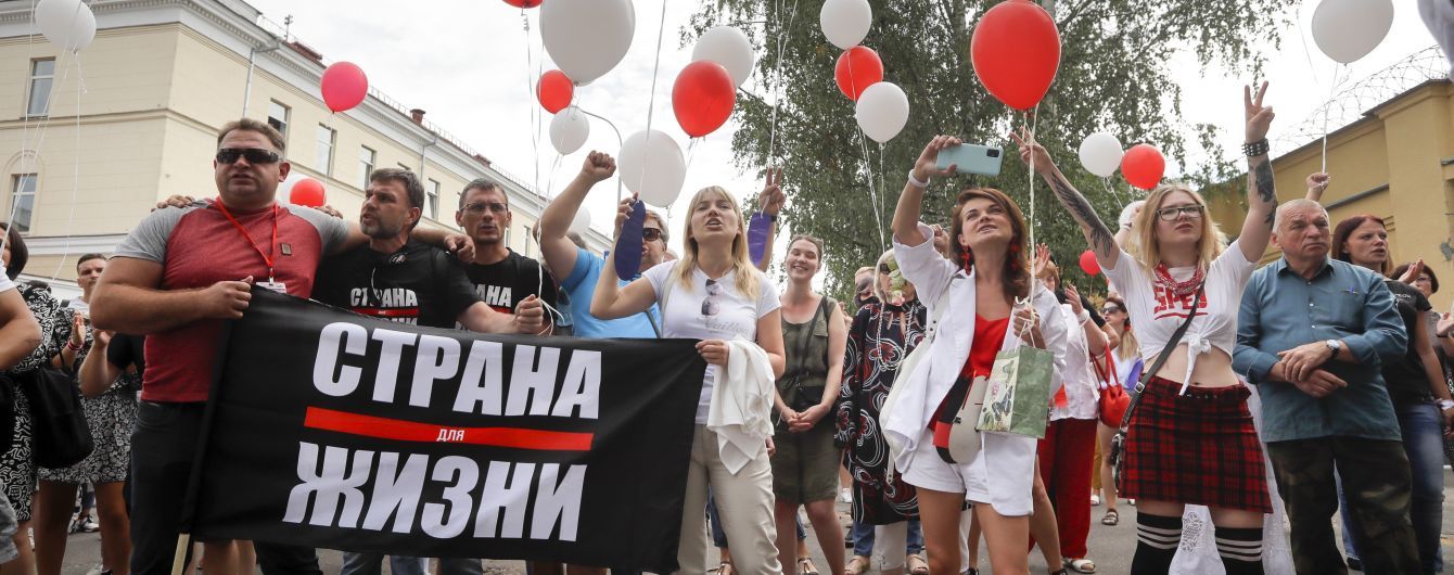 Лукашенко розповів, як у Білорусі може змінитись влада