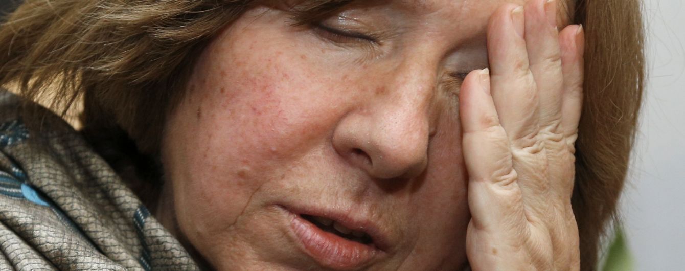 Алексиевич осталась последним лидером оппозиции в Беларуси: почему она обратилась к "русским братьям"