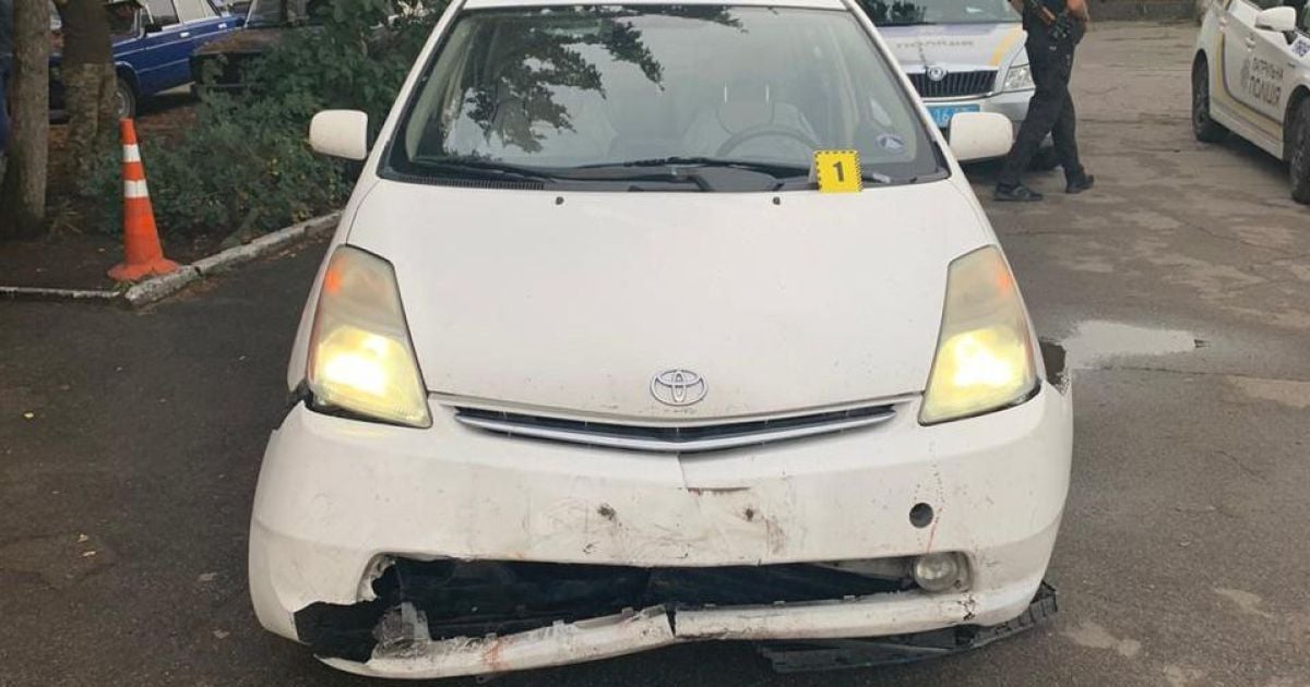 "Коли їх виймали зі швидких, санітари плакали": подробиці моторошної ДТП із трьома курсантками