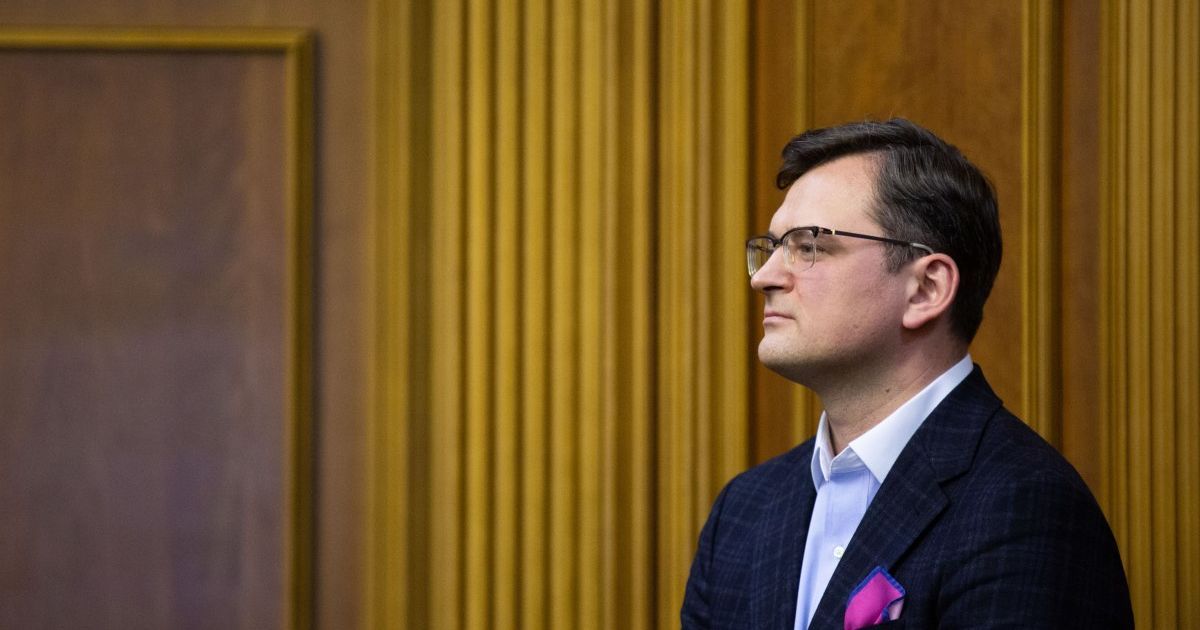 Кулеба заявил, что Украина заморозила все контакты с Беларусью