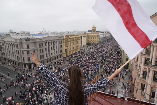 Затримання протестувальників у Білорусі та найсильніша зброя у світі. П'ять новин, які ви могли проспати