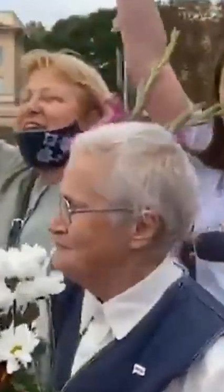 У Мінську 10 тисяч жінок приєднались до маршу солідарності