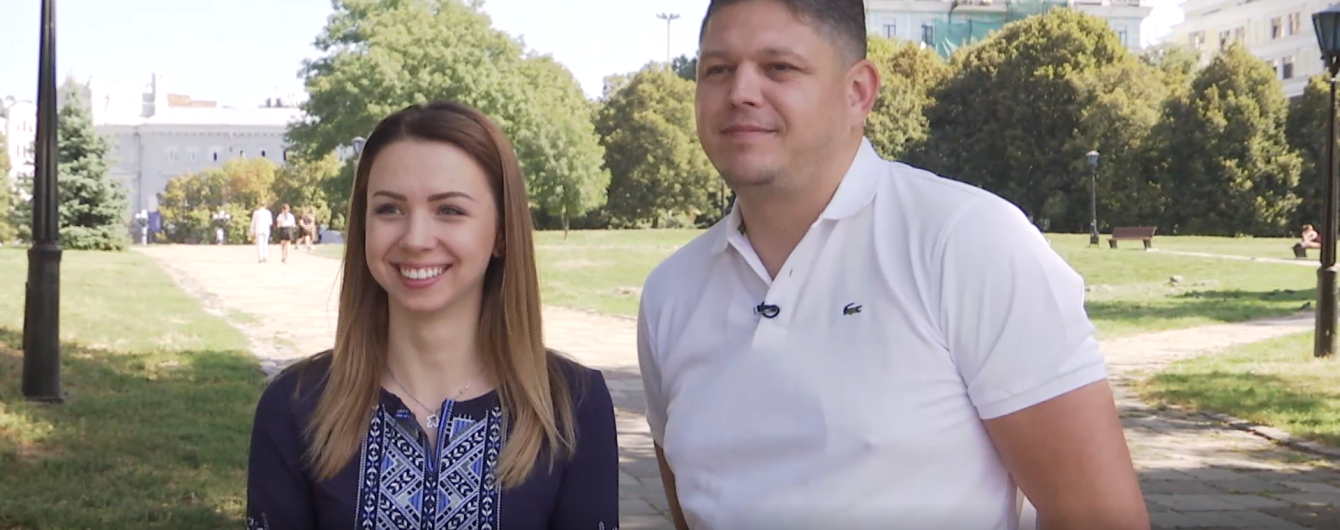 Як Настя з собачкою закохала в себе голову міграційної служби: ексклюзивні подробиці "карантинного" роману