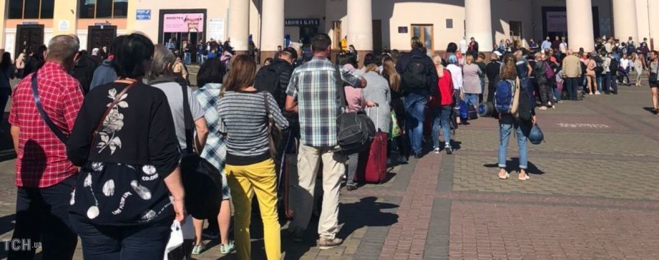 У роботі метро в Києві стався масштабний збій: що трапилося