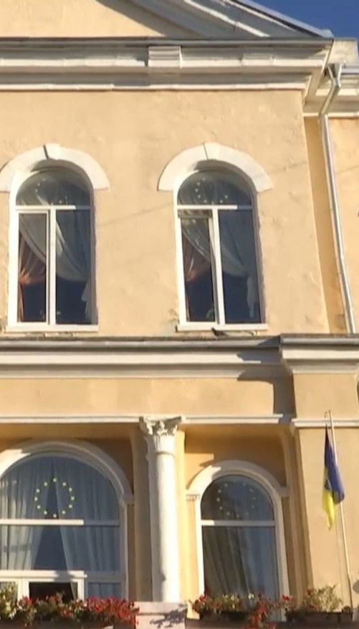 Жизнь в "красной зоне": почему педагоги не боятся штрафов за нарушение карантина