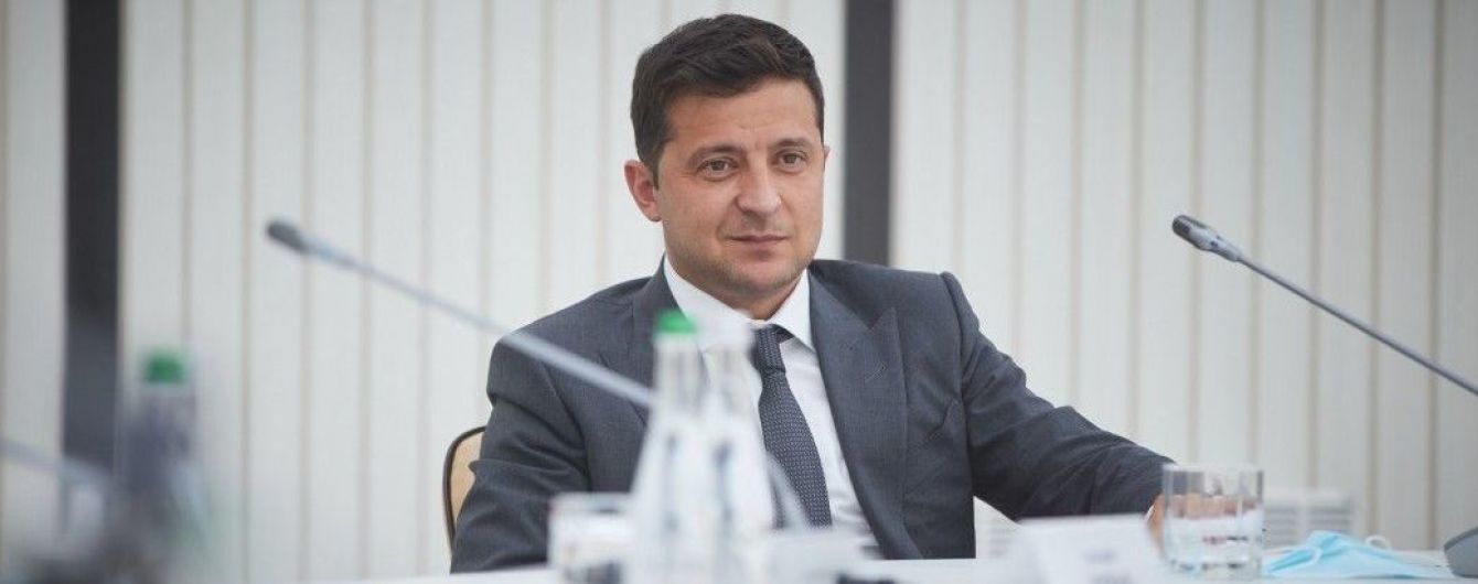 Зеленский впервые за время карантина поедет за границу для участия в Экономическом форуме